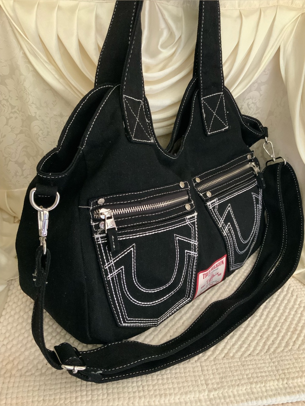 TRUE RELIGION - Picture 6 of 13